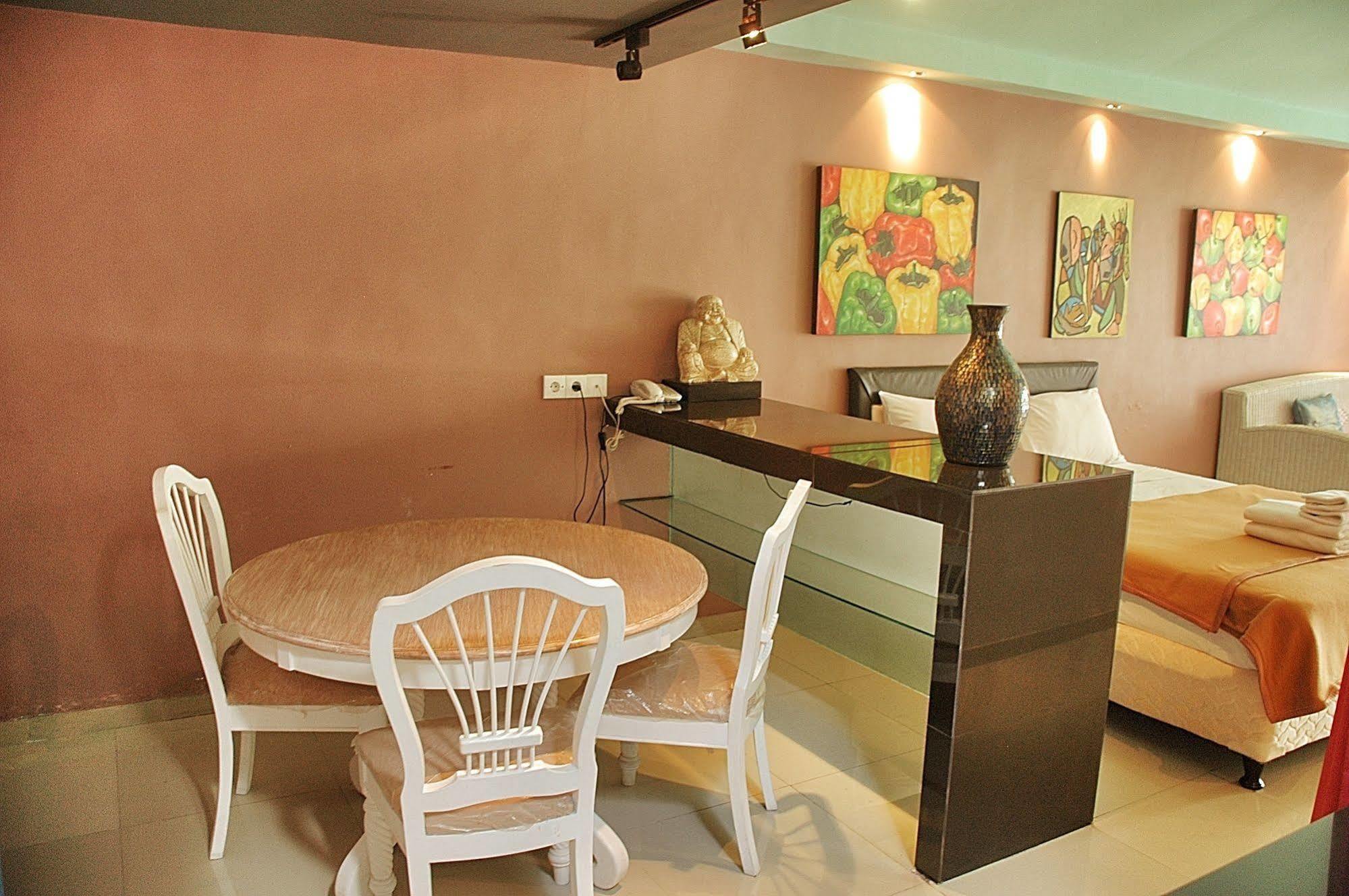 Marinos Place Legian Exteriér fotografie