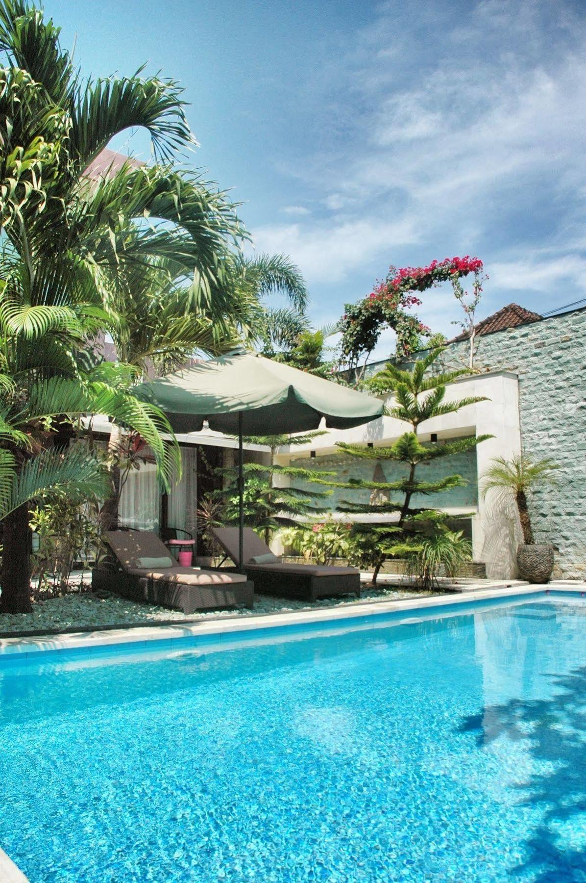 Marinos Place Legian Exteriér fotografie